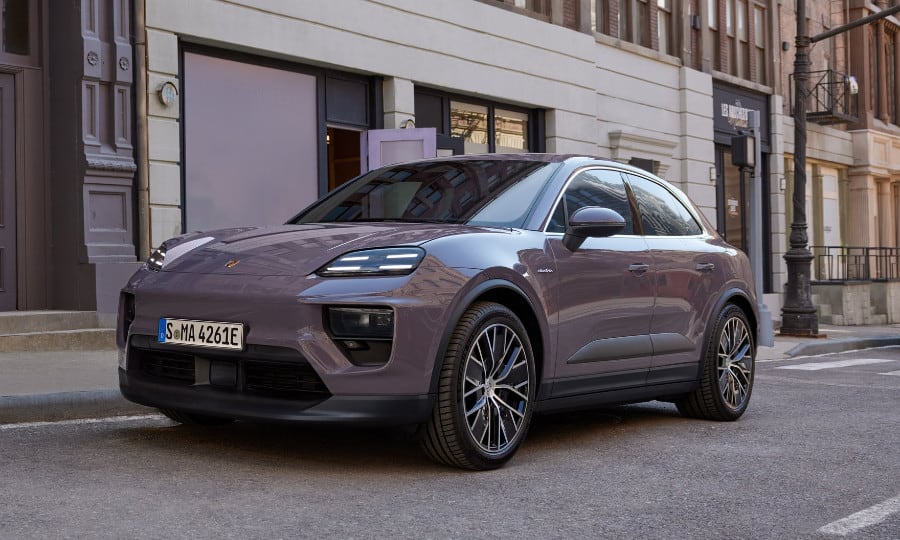 Macan EV parked side to left.jpg