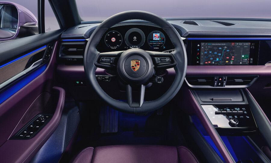 Macan EV interior s. wheel.jpg