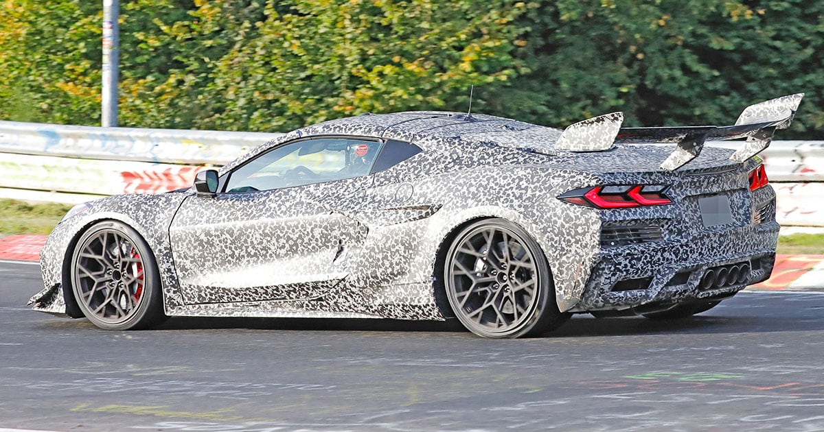 Corvette ZR1 spy photo rear quarter