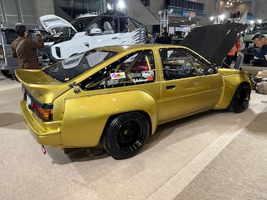 Gold Toyota AE86 at 2025 Tokyo Auto Salon.