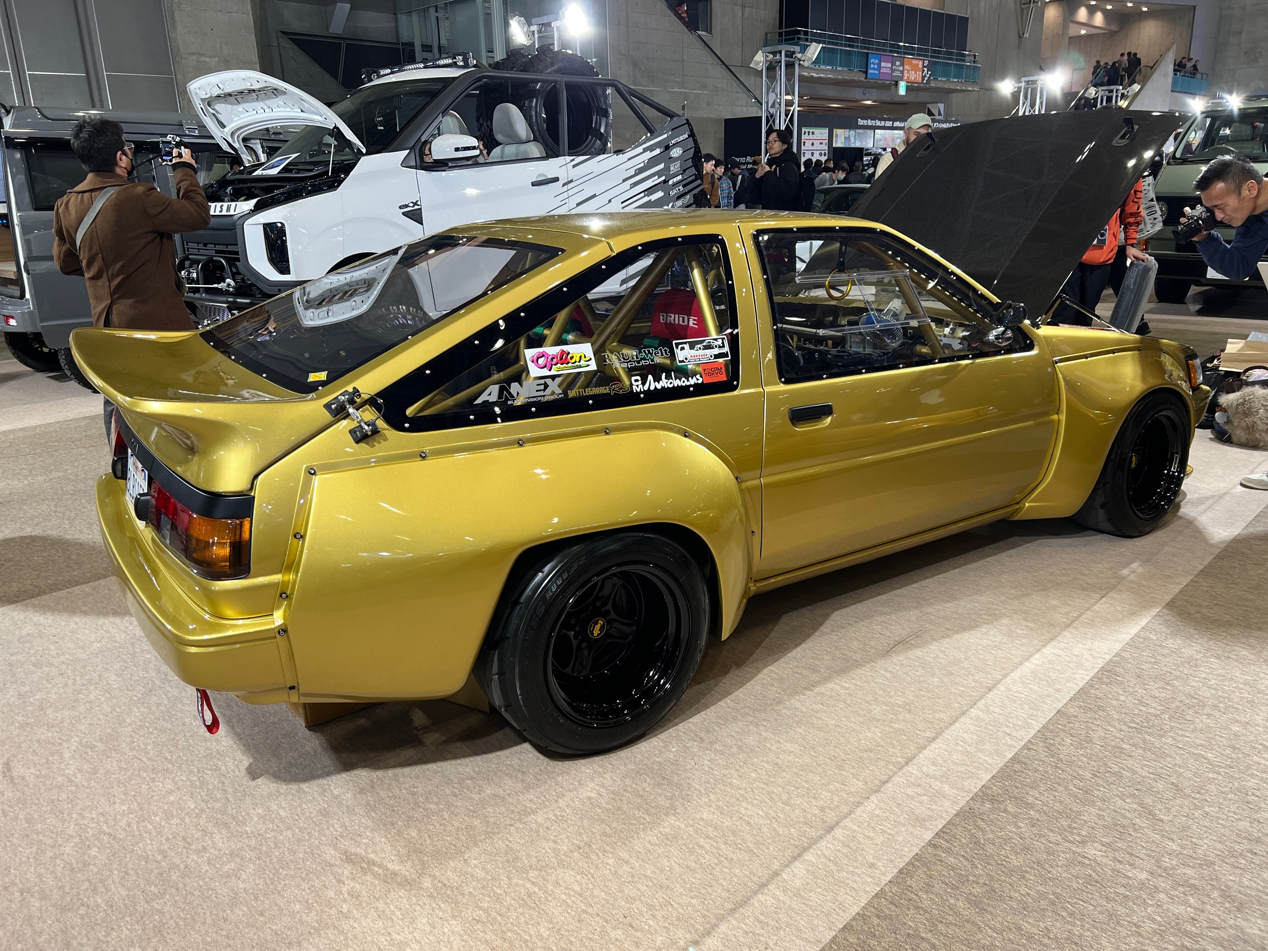 Gold Toyota AE86 at 2025 Tokyo Auto Salon.