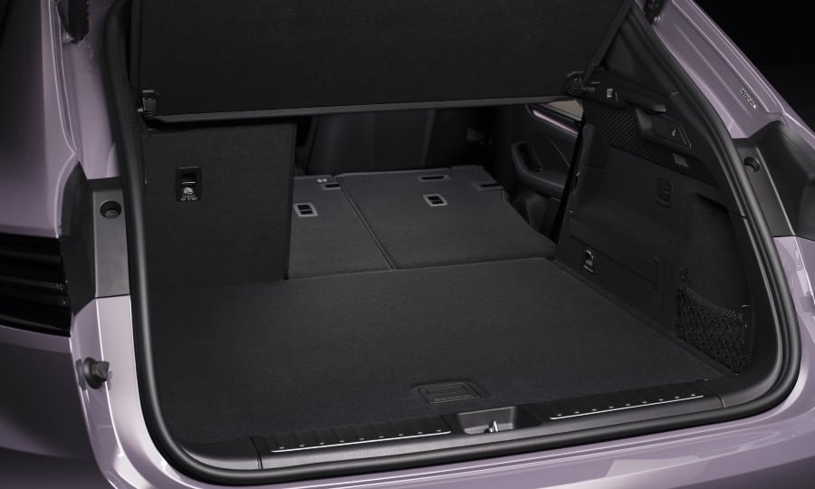 Macan EV trunk.jpg