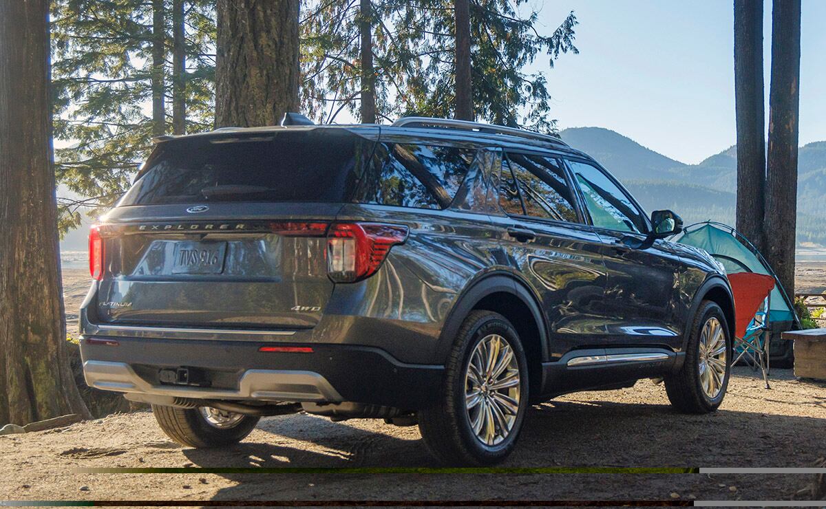 2025 Ford Explorer Platinum rear.jpg