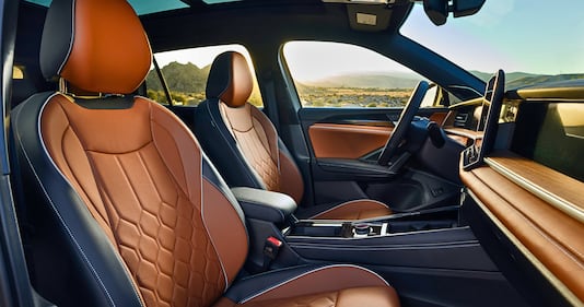 Leather front seats of the 2025 VW Tiguan