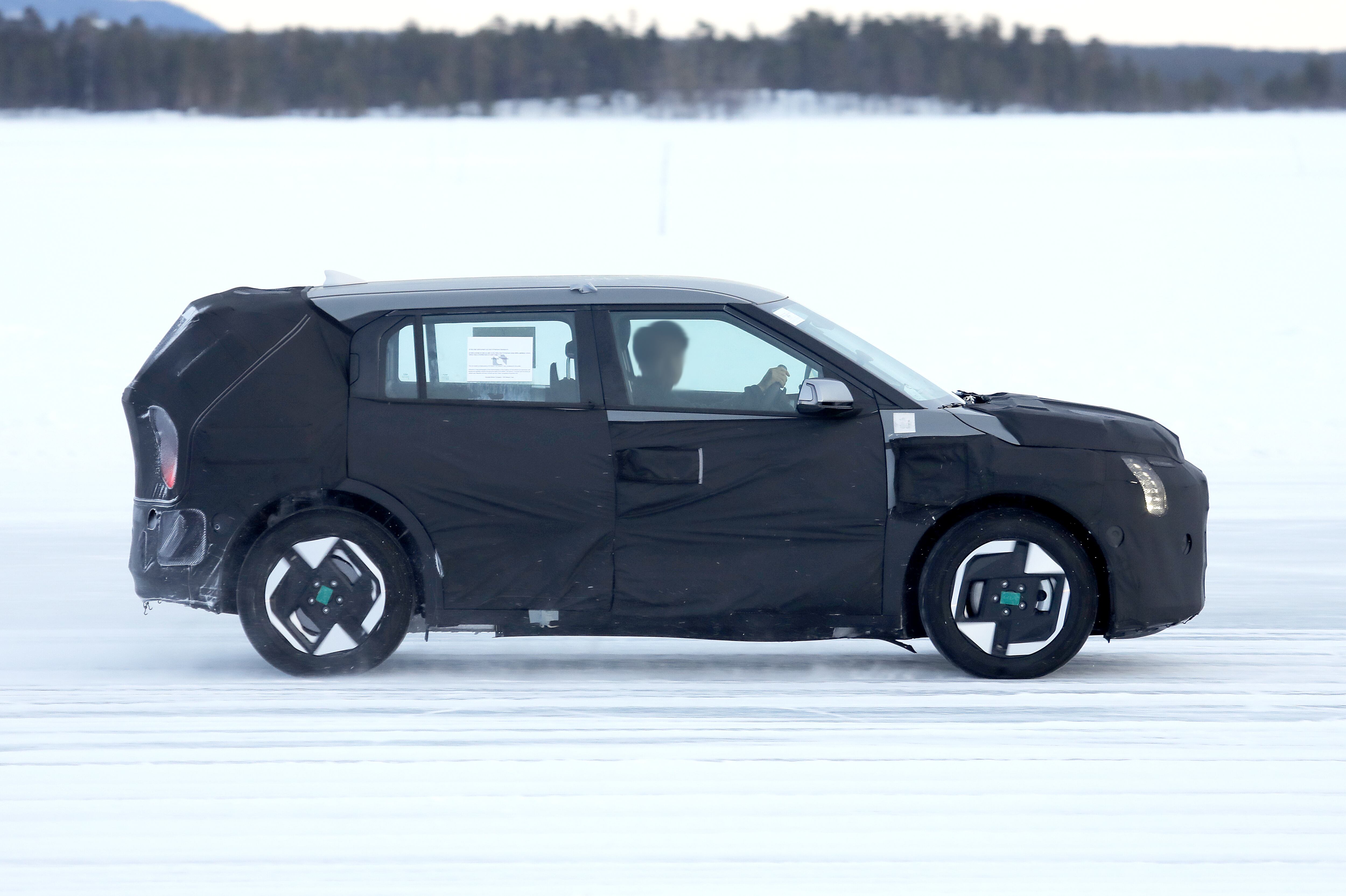 Kia EV3 spy photo side