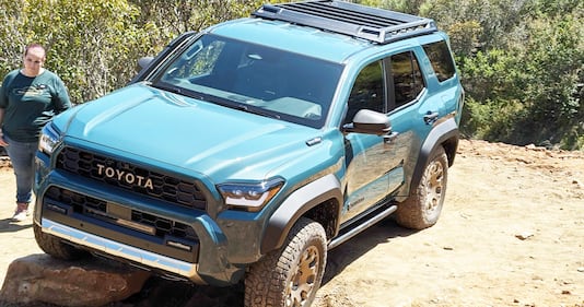 2025 Toyota 4Runner top front